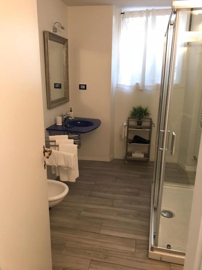 Cynthia'S Garden - Apartment With Private Garden In Santa Croce Firenze Esterno foto