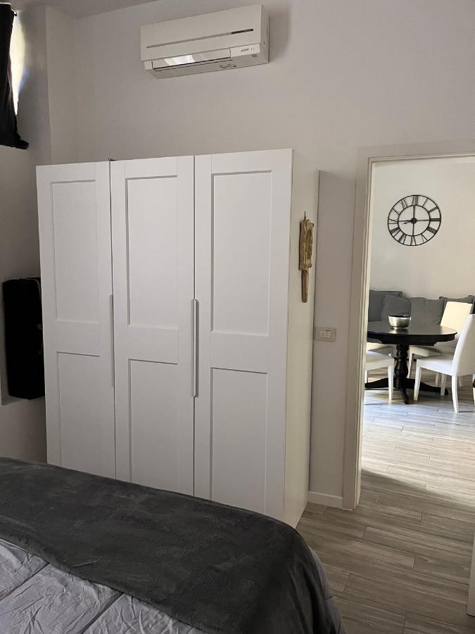 Cynthia'S Garden - Apartment With Private Garden In Santa Croce Firenze Esterno foto